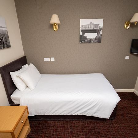קינגסטון אפון הול Old Grey Mare Inn By Greene King Inns מראה חיצוני תמונה