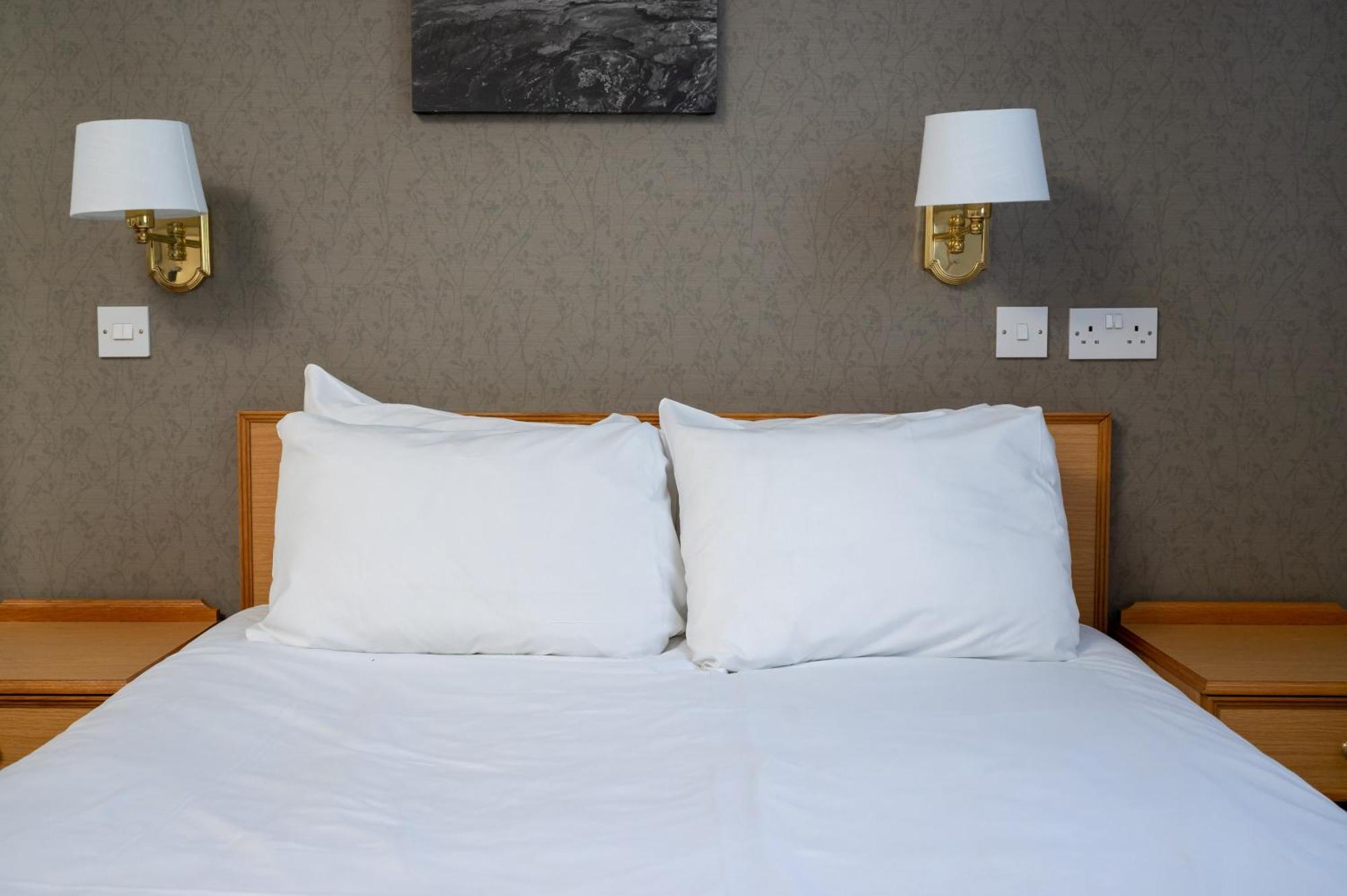 קינגסטון אפון הול Old Grey Mare Inn By Greene King Inns מראה חיצוני תמונה