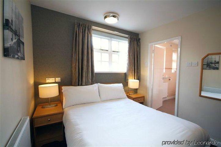 קינגסטון אפון הול Old Grey Mare Inn By Greene King Inns מראה חיצוני תמונה